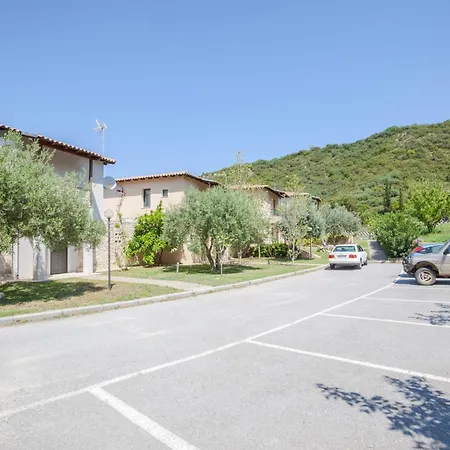 Delmare Thema Holiday home Hanioti